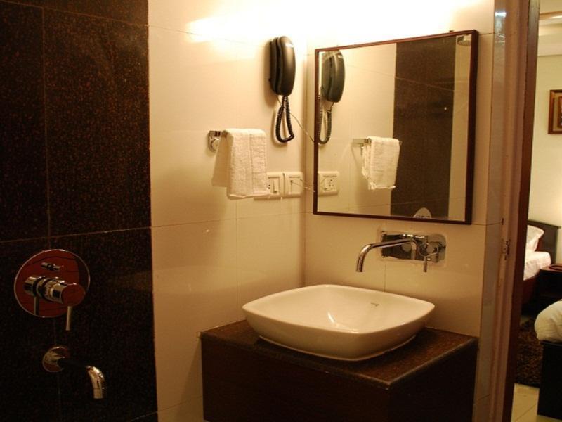 Hotel Elevens Inn Patna  Buitenkant foto