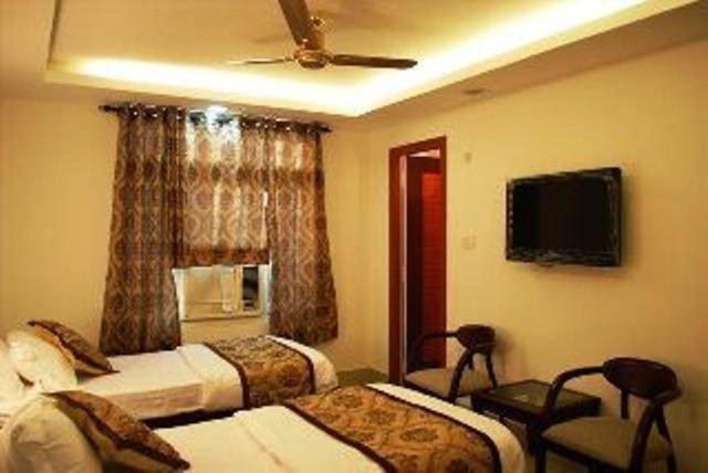 Hotel Elevens Inn Patna  Buitenkant foto